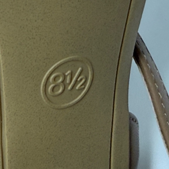 A New Day Tan Block Heel Ankle Strap Sandals Size 8.5 – New - Picture 5 of 6